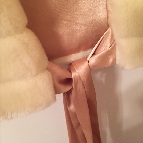 Stunning fur vest - Picture 5 of 6